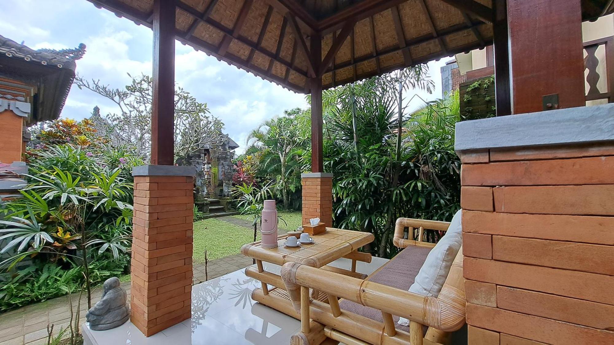 Hotel Sahadewa House à Ubud Extérieur photo