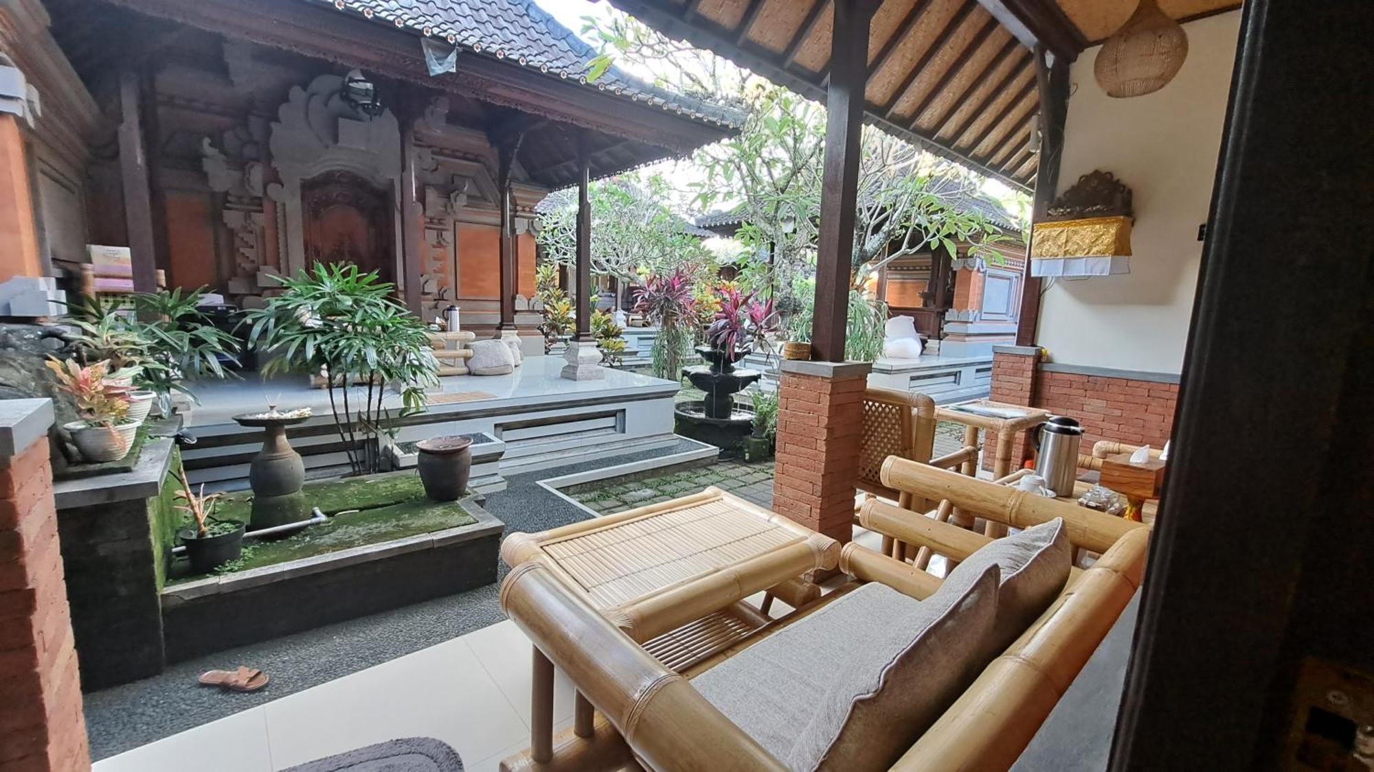 Hotel Sahadewa House à Ubud Extérieur photo